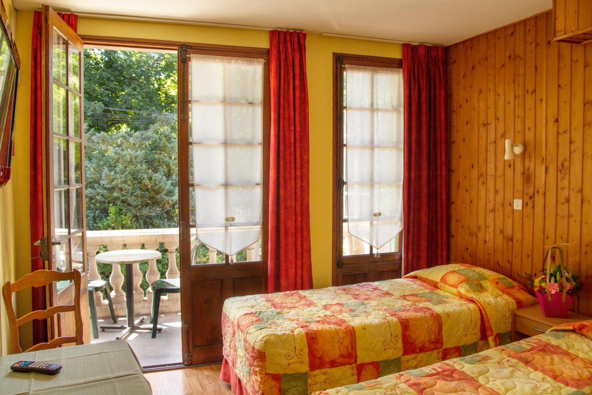 Hotel De La Grotte Aix-les-Bains Kültér fotó